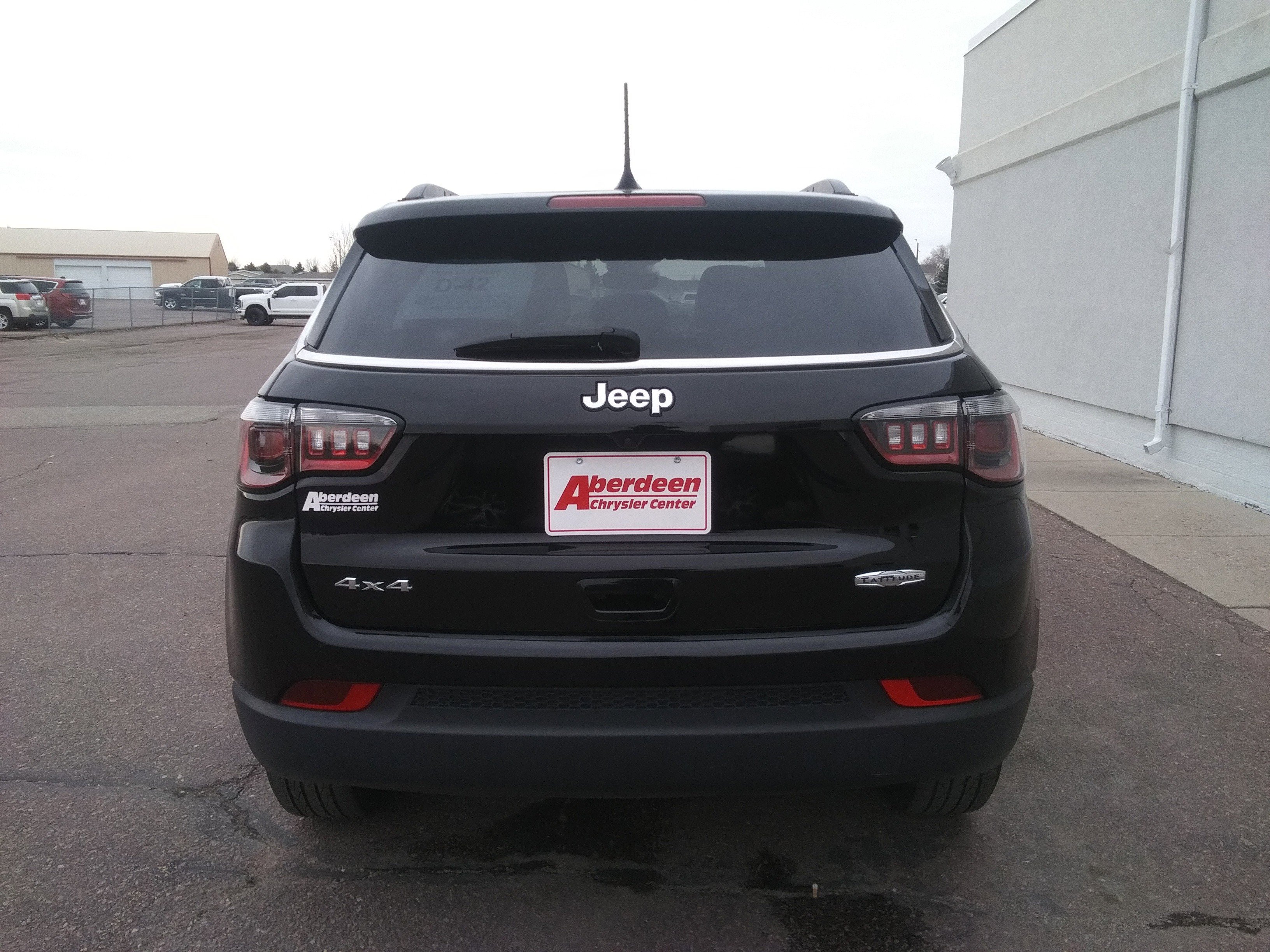 2022 Jeep Compass North Edition Latitude photo 2