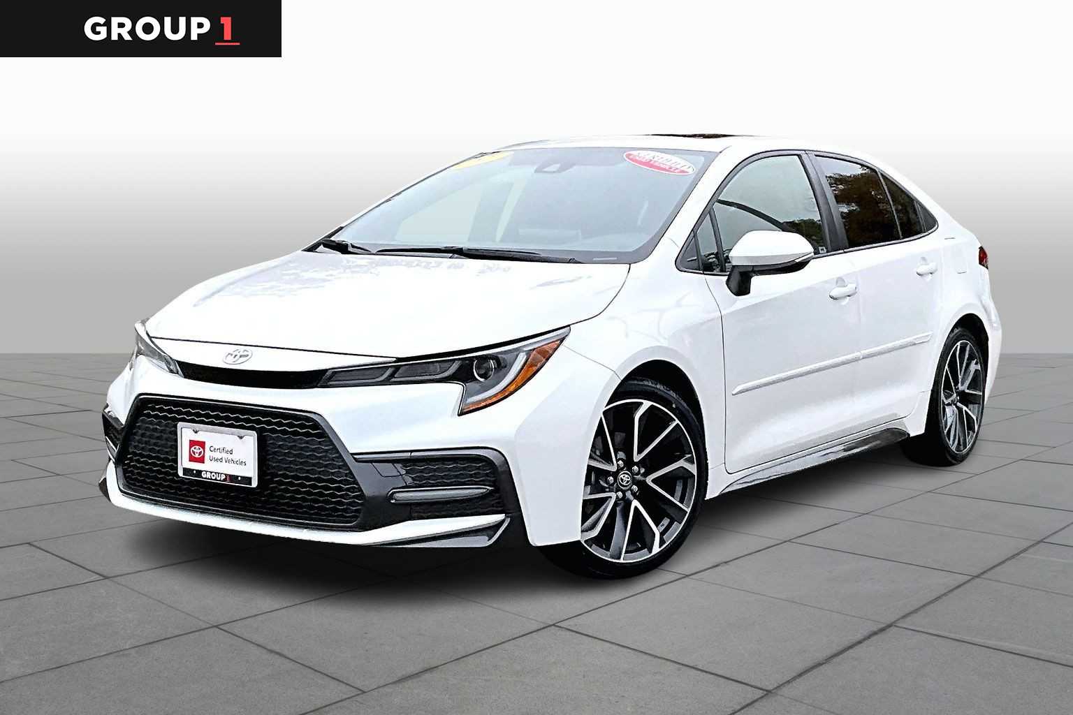 2022 Toyota Corolla XSE's photo