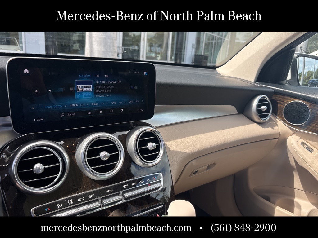 2020 Mercedes Benz GLC 300 photo 4