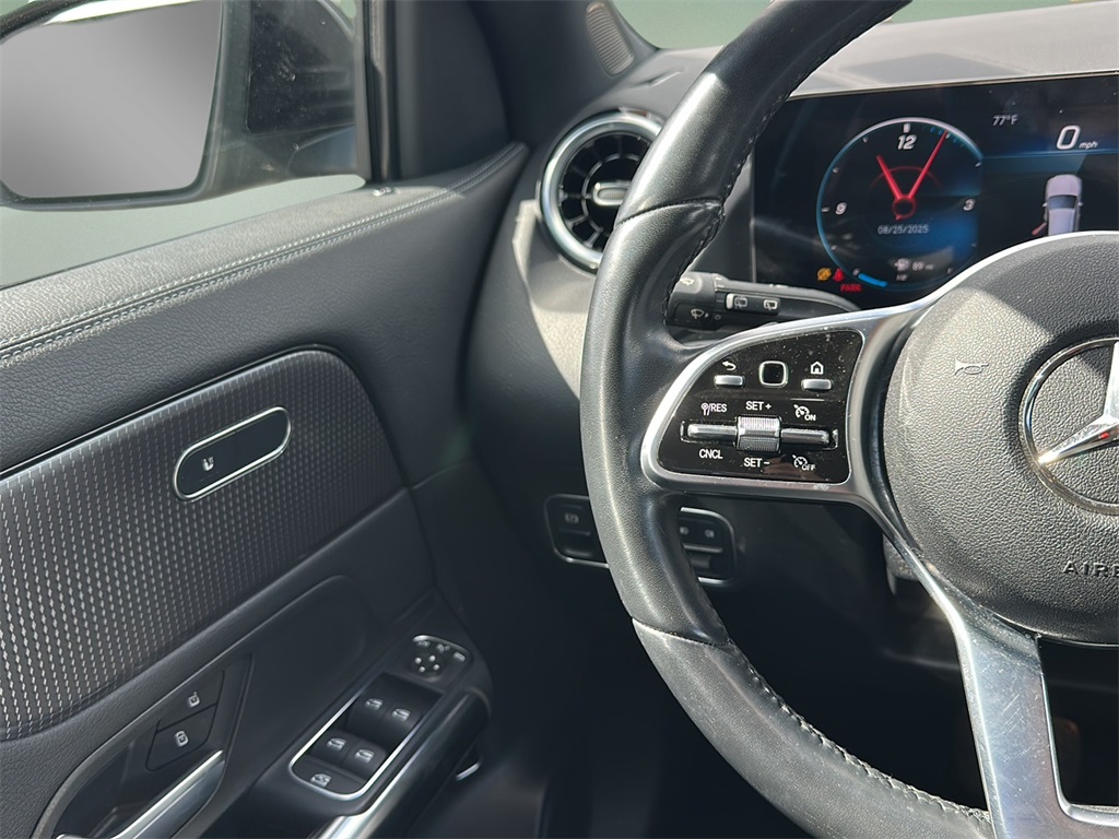 2022 Mercedes Benz GLA 250 4MATIC photo 11
