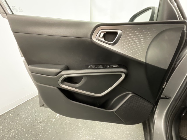 2024 Kia Soul LX photo 9