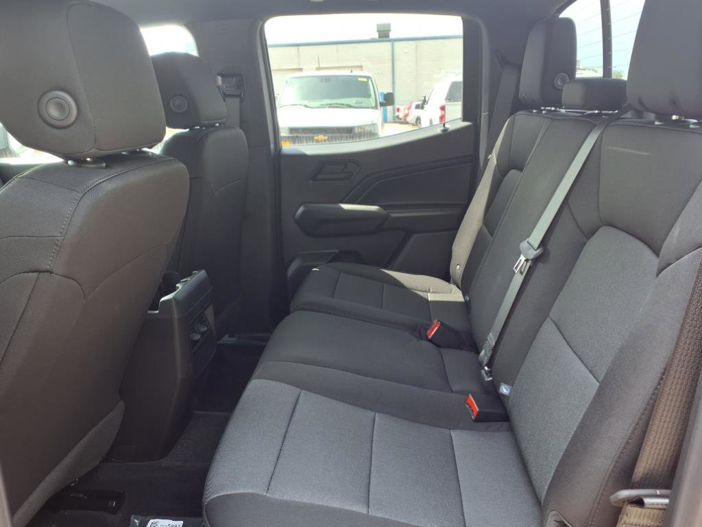 2025 Chevrolet Colorado LT photo 13