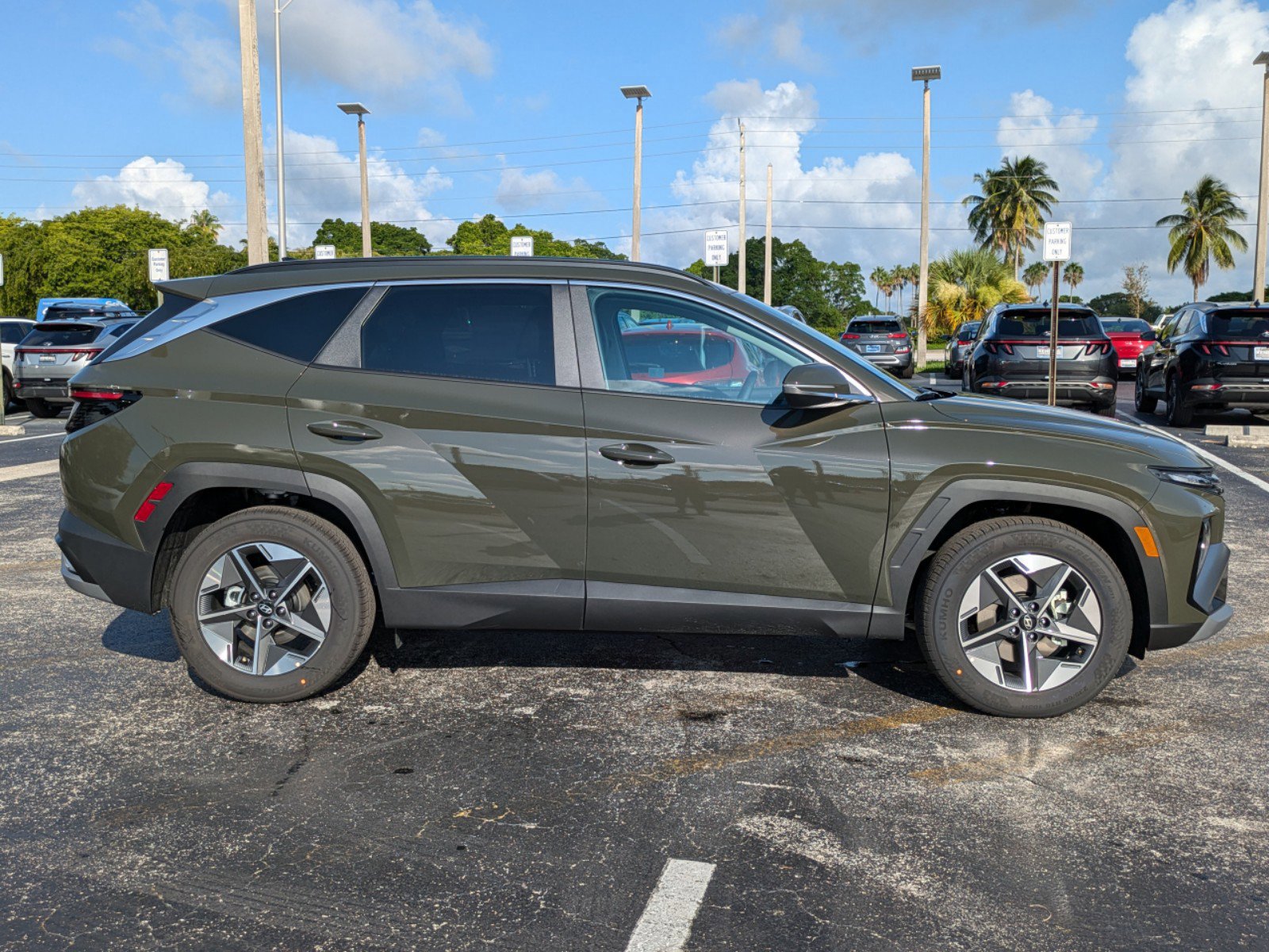 2025 Hyundai Tucson SEL Convenience photo 4