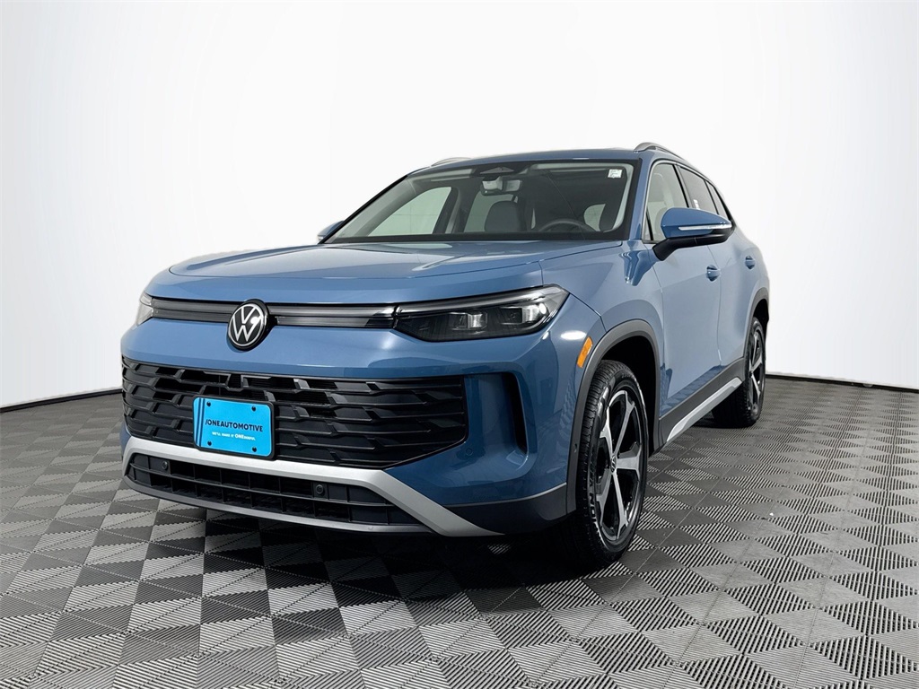 2025 Volkswagen Tiguan SE's photo