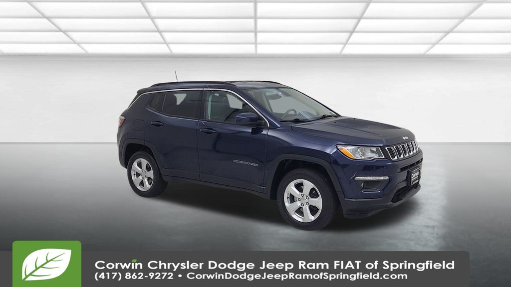 2018 Jeep Compass Latitude photo 2