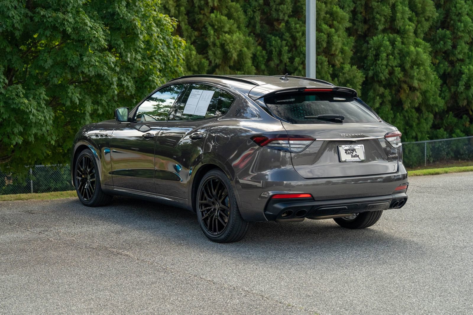 2022 Maserati Levante Modena photo 2