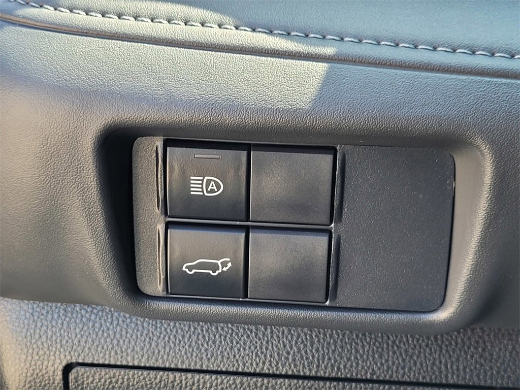 2020 Toyota Highlander XLE photo 29