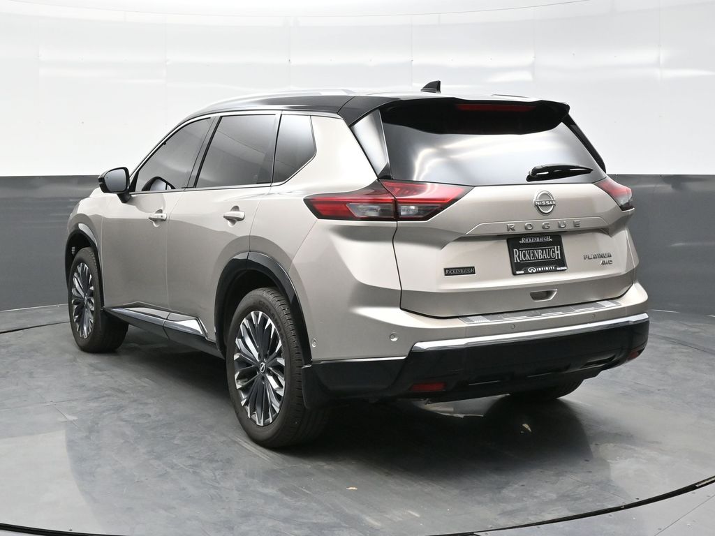 2024 Nissan Rogue Platinum photo 4