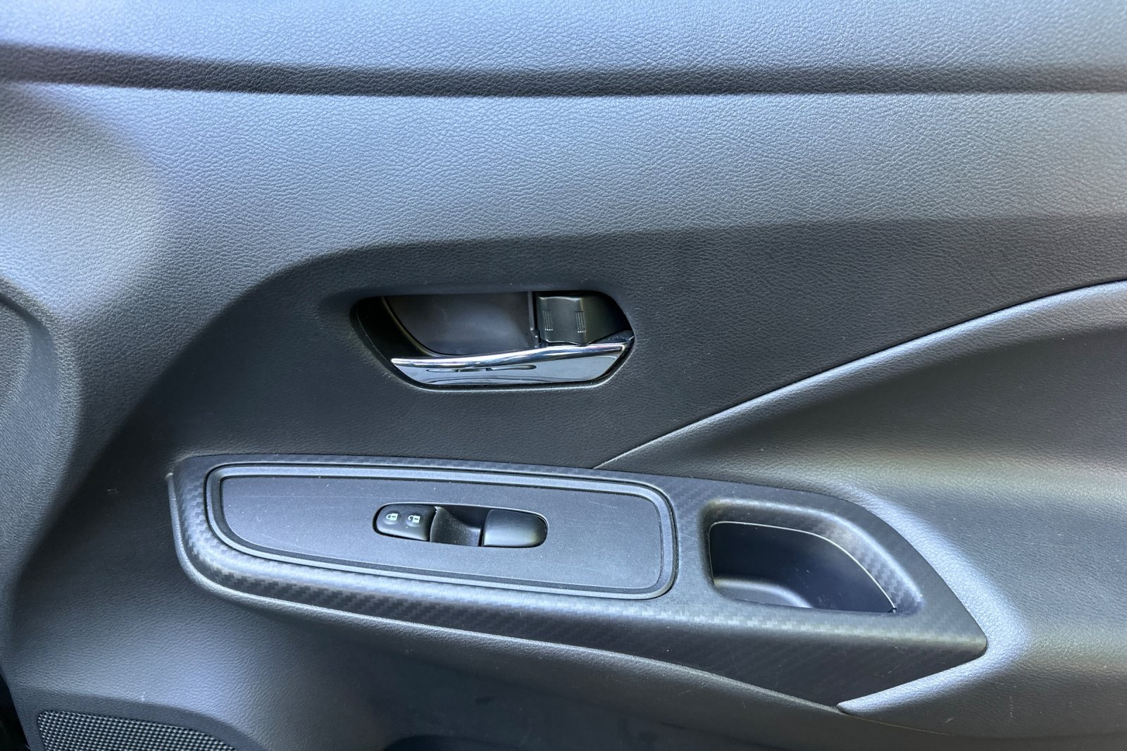 2023 Nissan Versa 1.6 SV photo 18