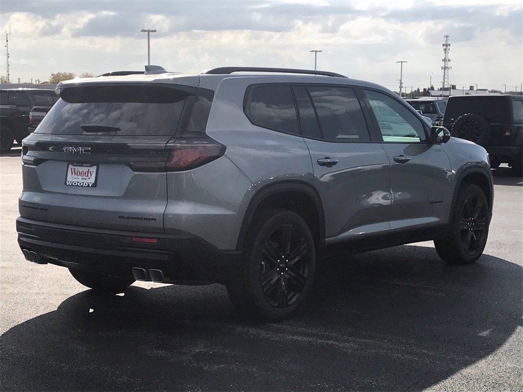 2026 Gmc Acadia Elevation Black Edition photo 3