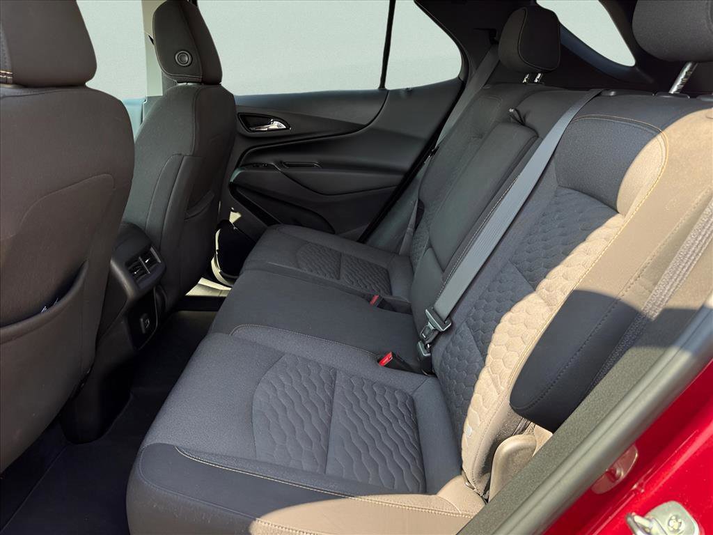 2021 Chevrolet Equinox LT photo 13