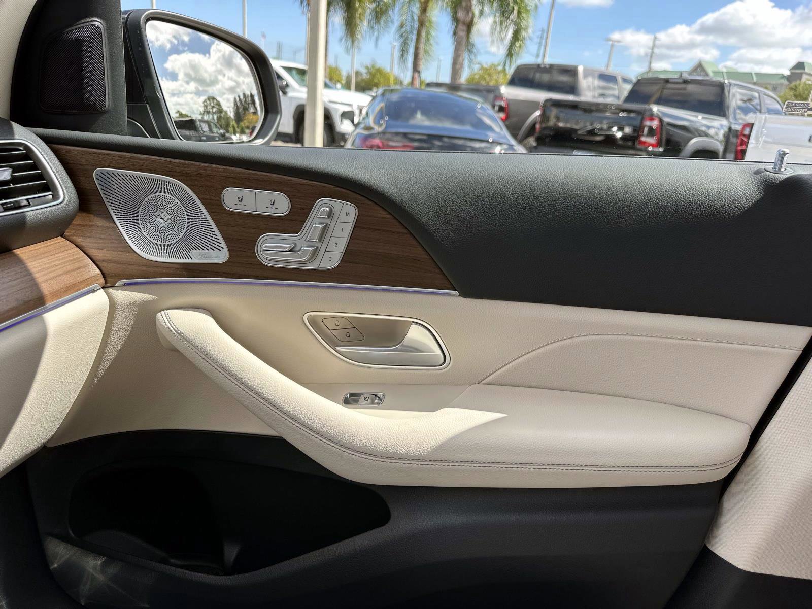 2026 Mercedes Benz GLE 450 4MATIC photo 25