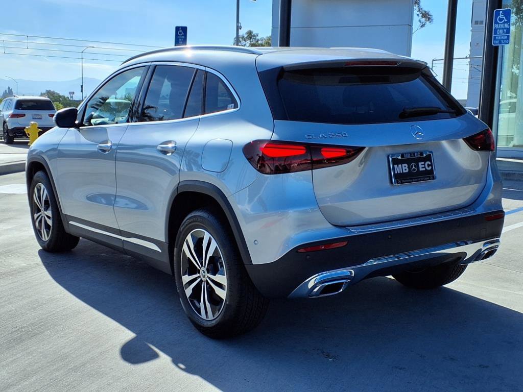 2026 Mercedes Benz GLA 250 photo 20