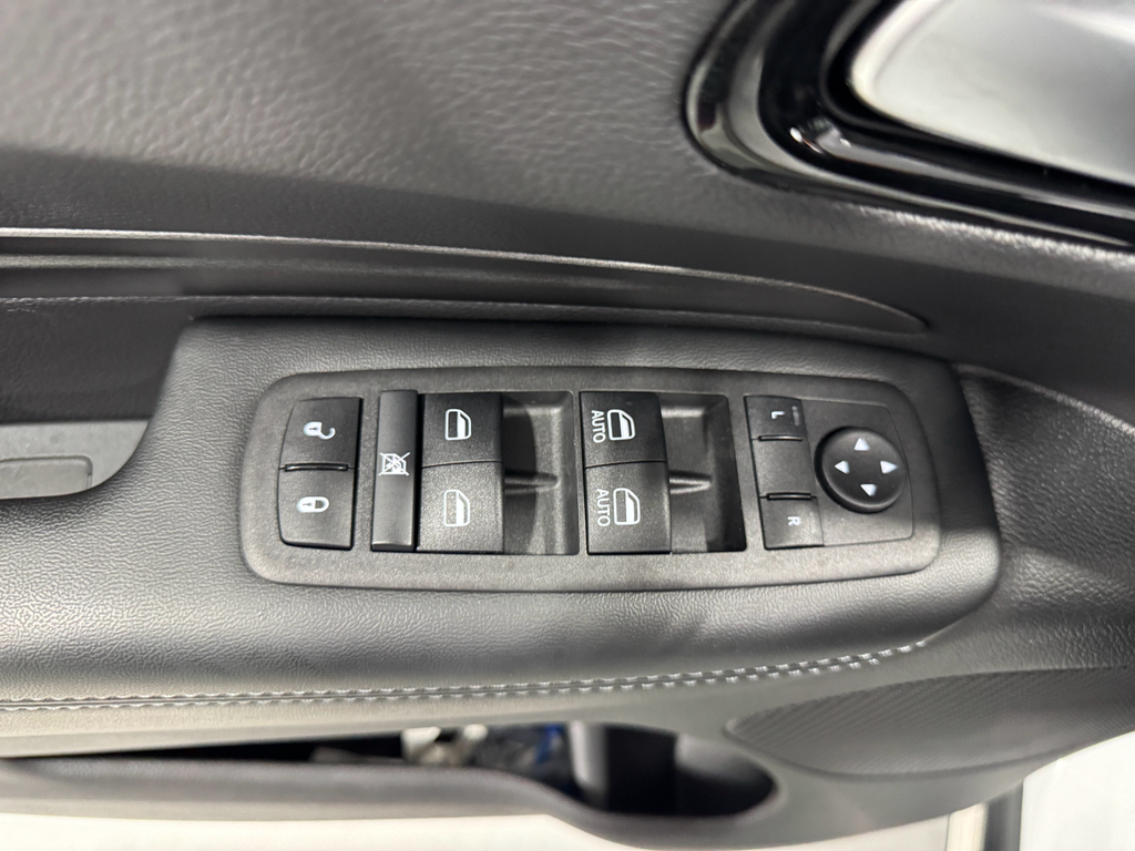 2025 Dodge Durango photo 24