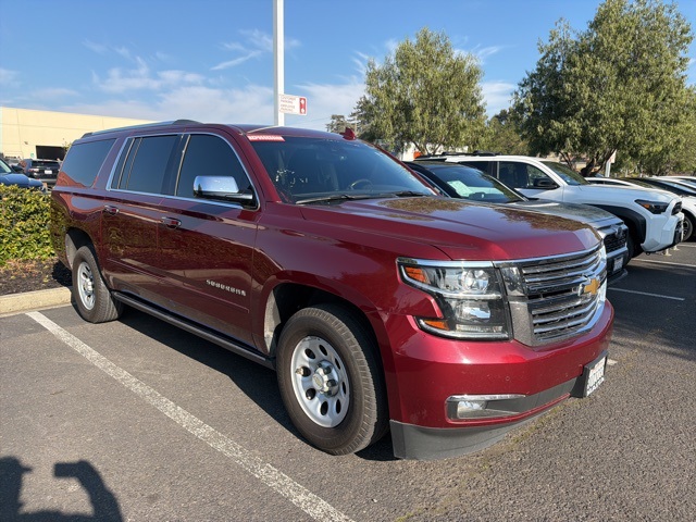 2020 Chevrolet Suburban Premier's photo