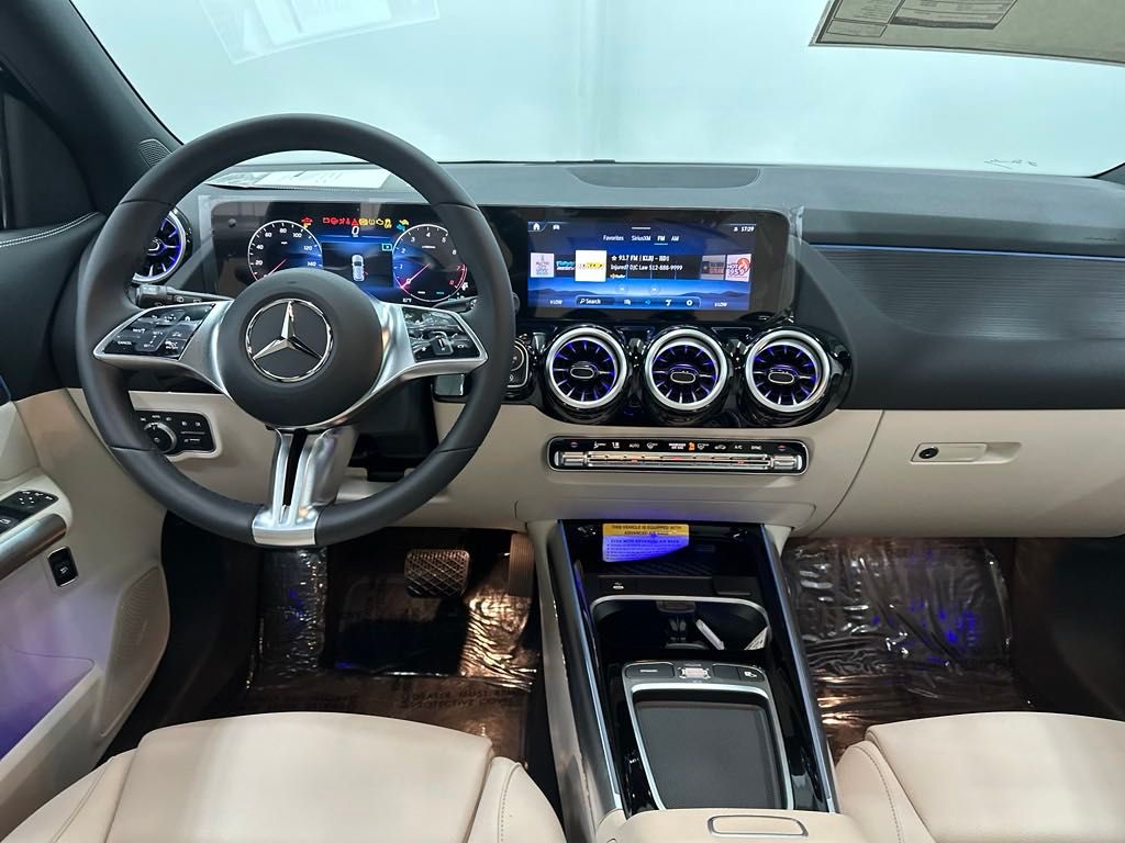 2025 Mercedes Benz GLA 250 photo 17