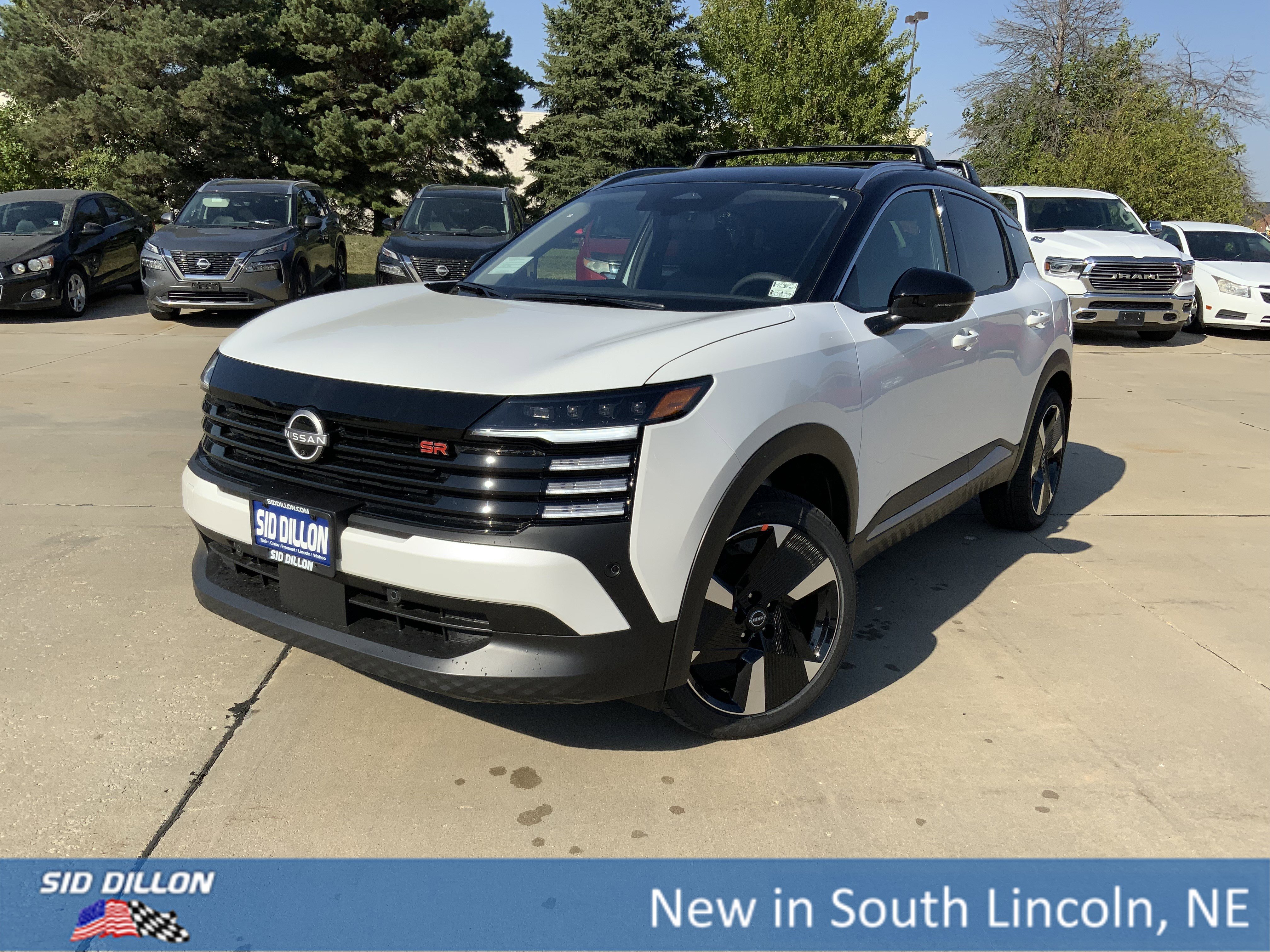 2026 Nissan KICKS SR AWD's photo