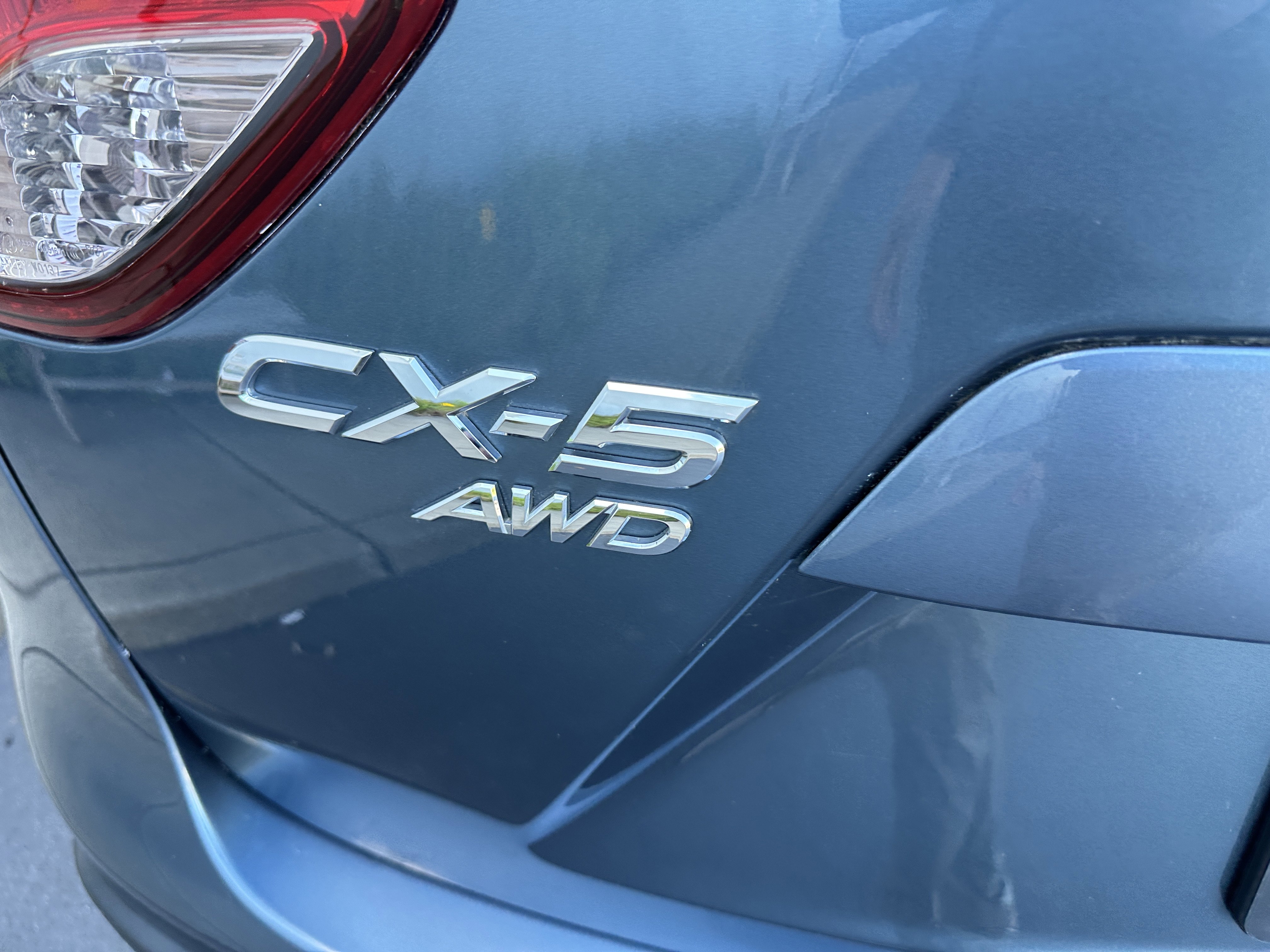 2015 Mazda CX-5 Grand Touring photo 2