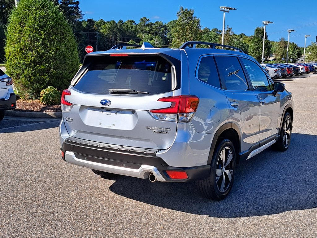 2020 Subaru Forester Touring photo 4
