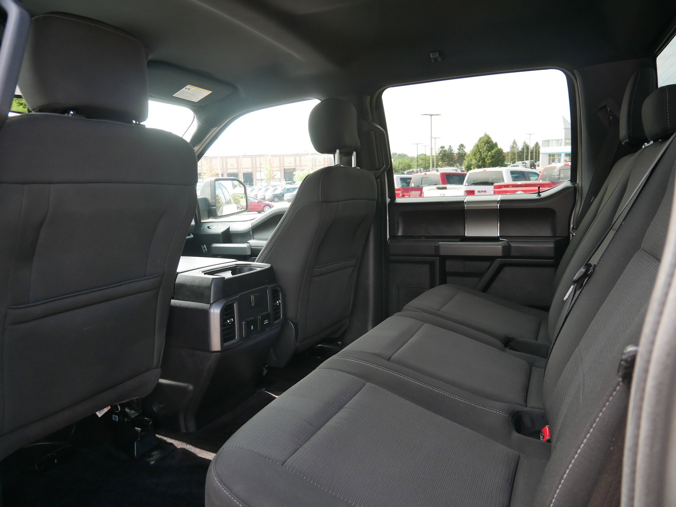 2017 Ford F-150 XLT photo 13