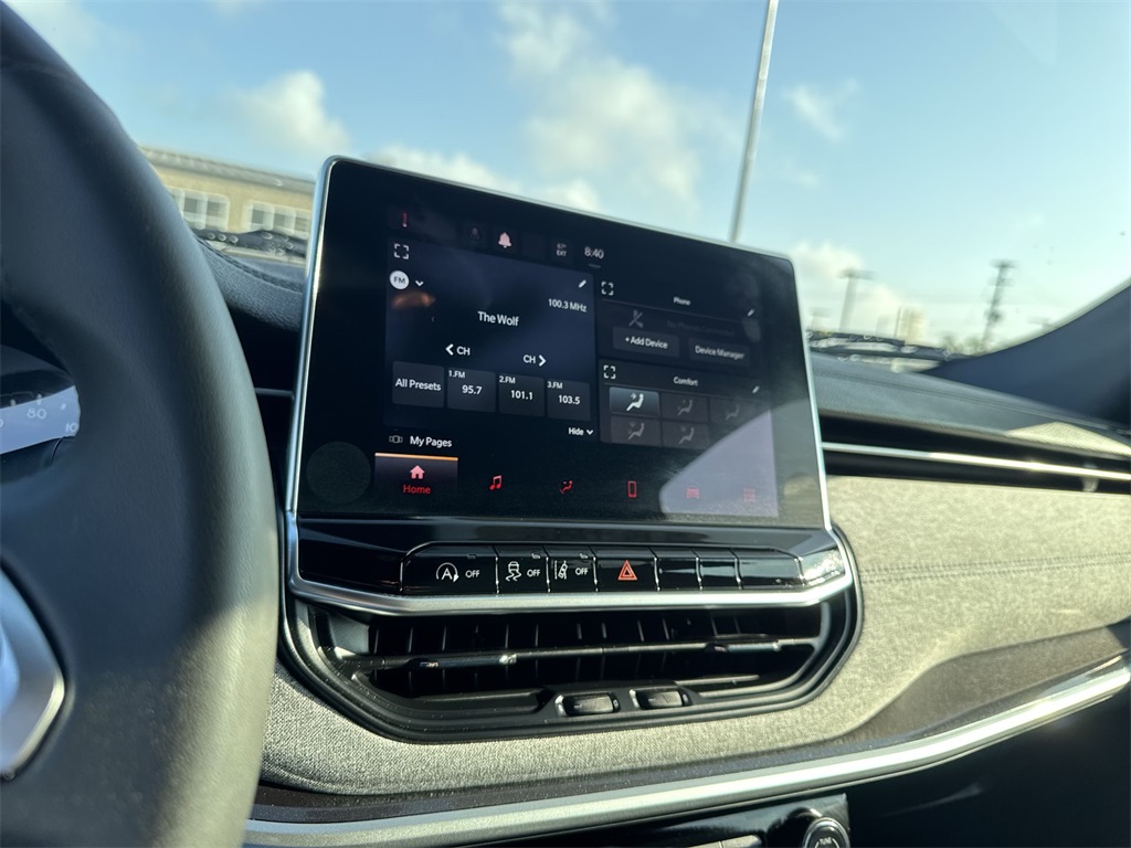 2024 Jeep Compass Latitude photo 21