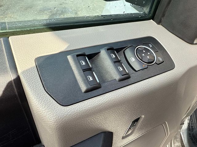 2020 Ford F-150 XL photo 19