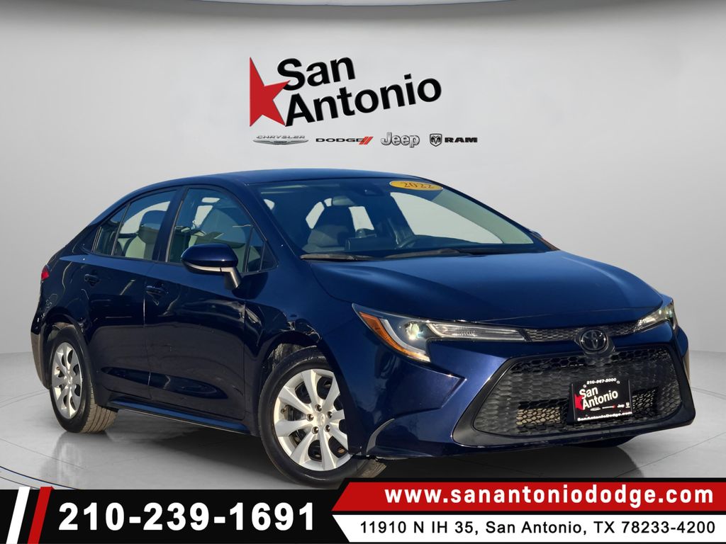 2022 Toyota Corolla LE's photo