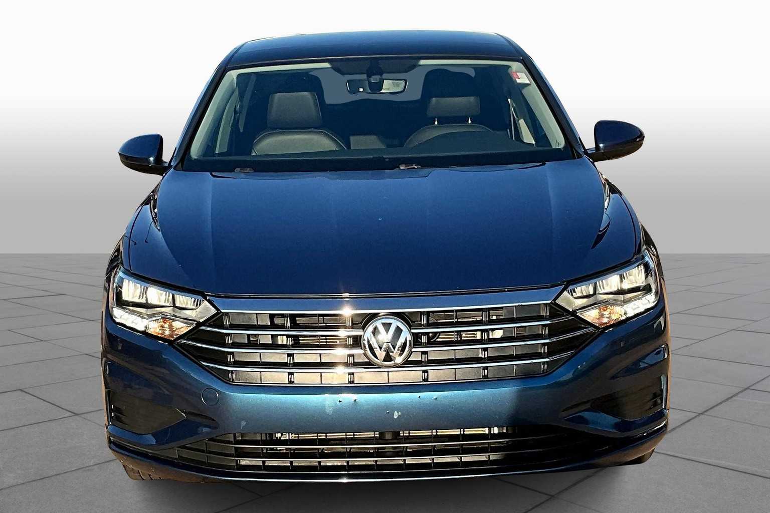 2021 Volkswagen Jetta SE photo 3