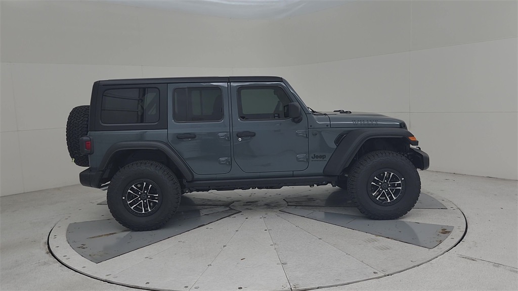 2025 Jeep Wrangler Willys photo 2
