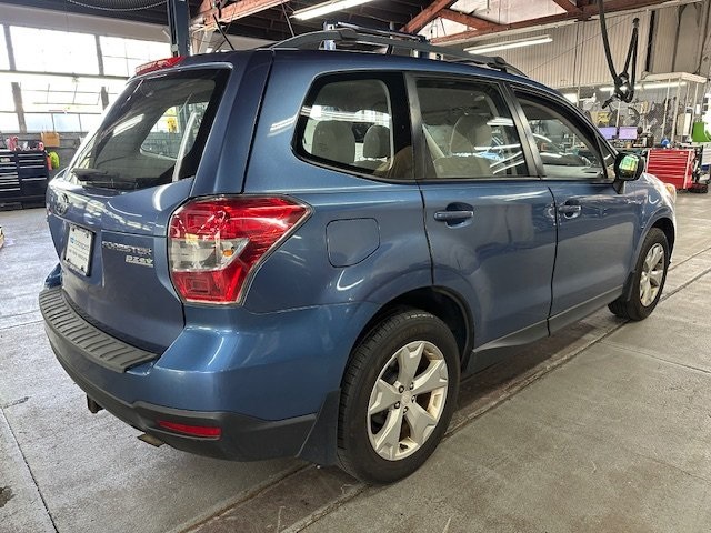 2015 Subaru Forester 2.5i photo 4
