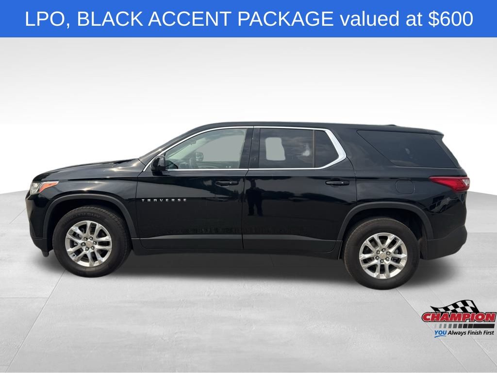 2019 Chevrolet Traverse LS photo 2