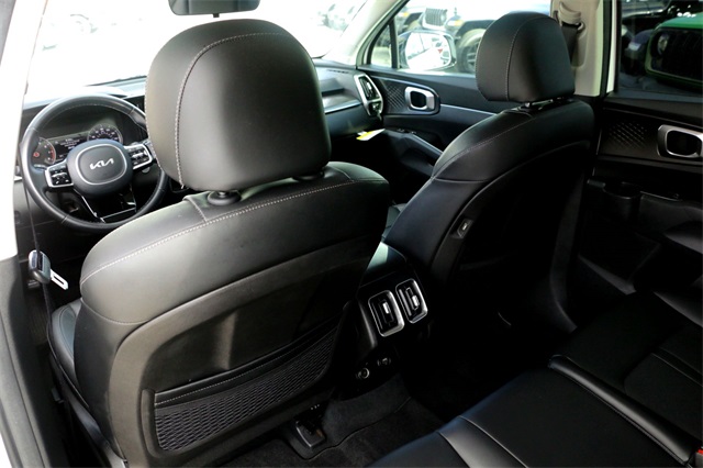 2022 Kia Sorento S photo 22