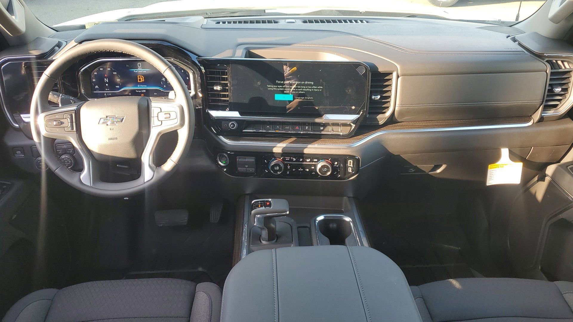 2025 Chevrolet Silverado 1500 RST photo 9