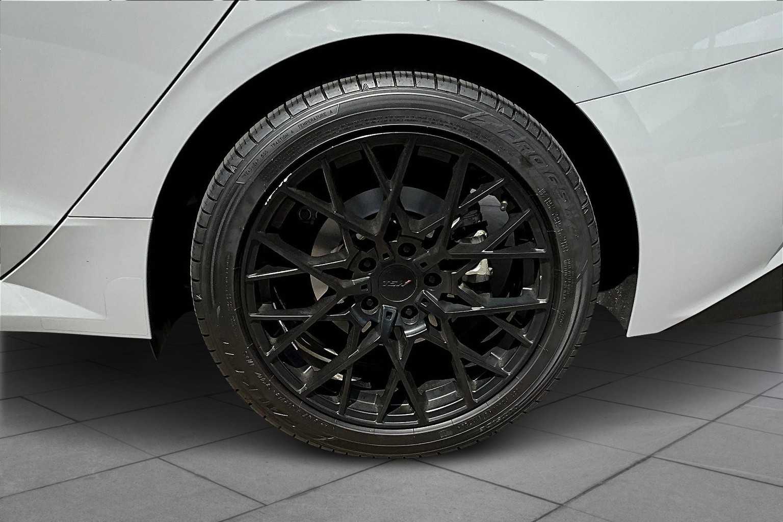 2022 Kia K5 GT-Line photo 10
