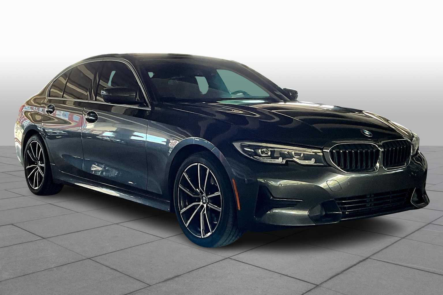 2021 Bmw 330i photo 2