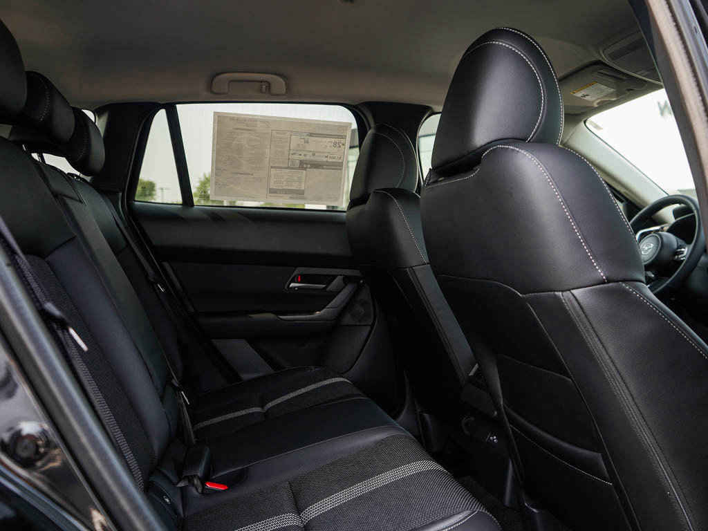 2025 Mazda CX-50 2.5 S Preferred photo 10
