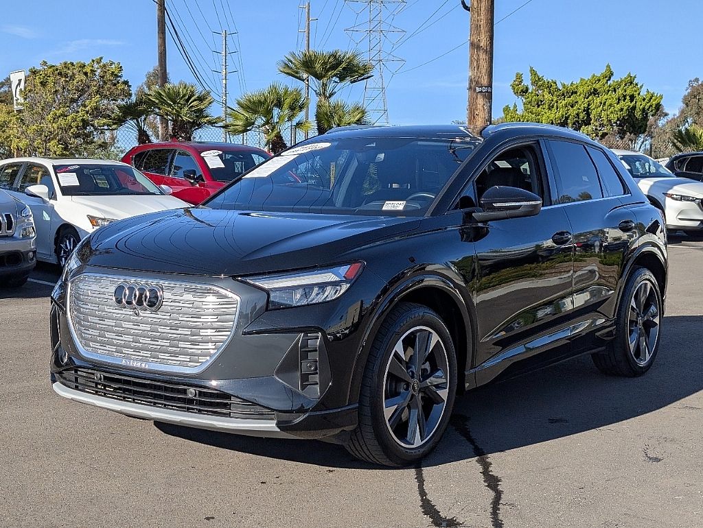 2022 Audi Q4 E-tron 40 Premium Plus photo 4