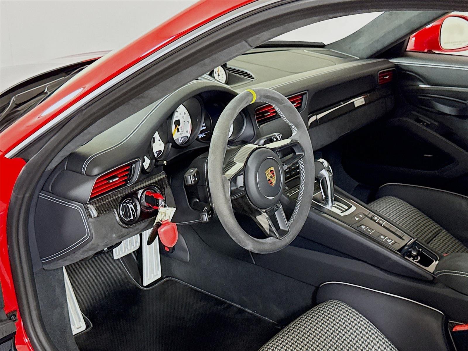 2019 Porsche 911 GT2 RS photo 7