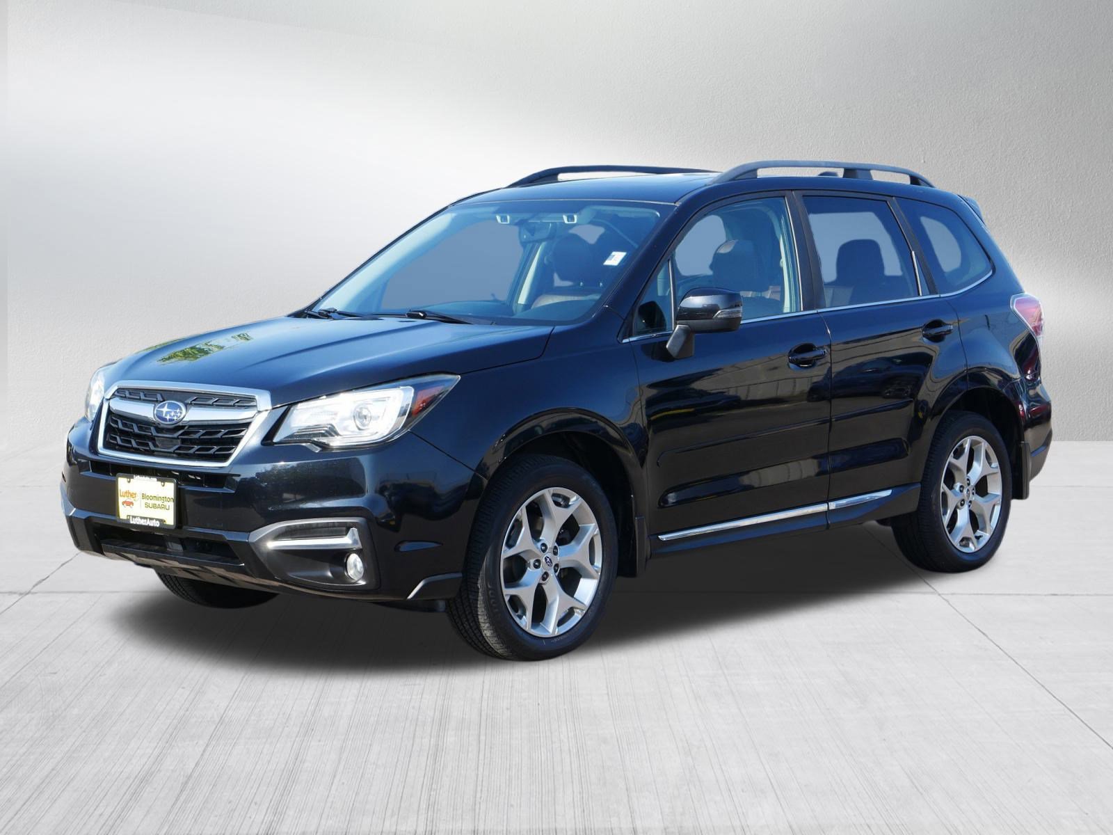 2018 Subaru Forester Touring photo 3