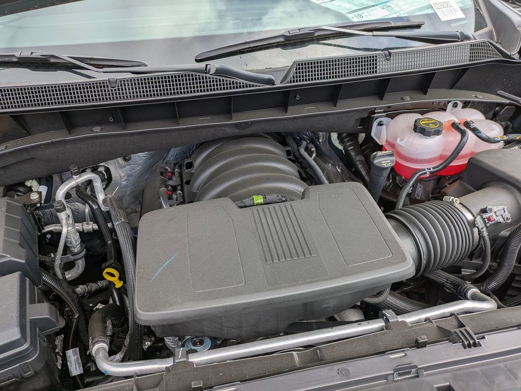 2025 Chevrolet Silverado 1500 LT photo 10