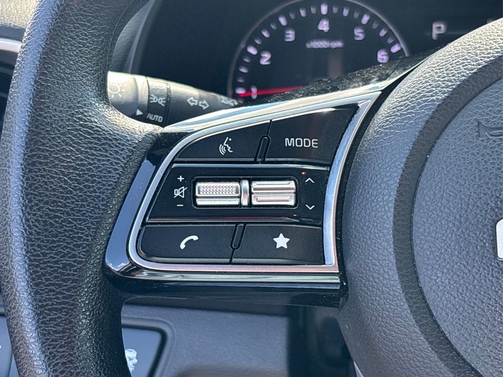 2022 Kia Forte LXS photo 24