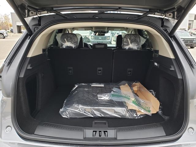 2026 Lincoln Corsair Premiere photo 4