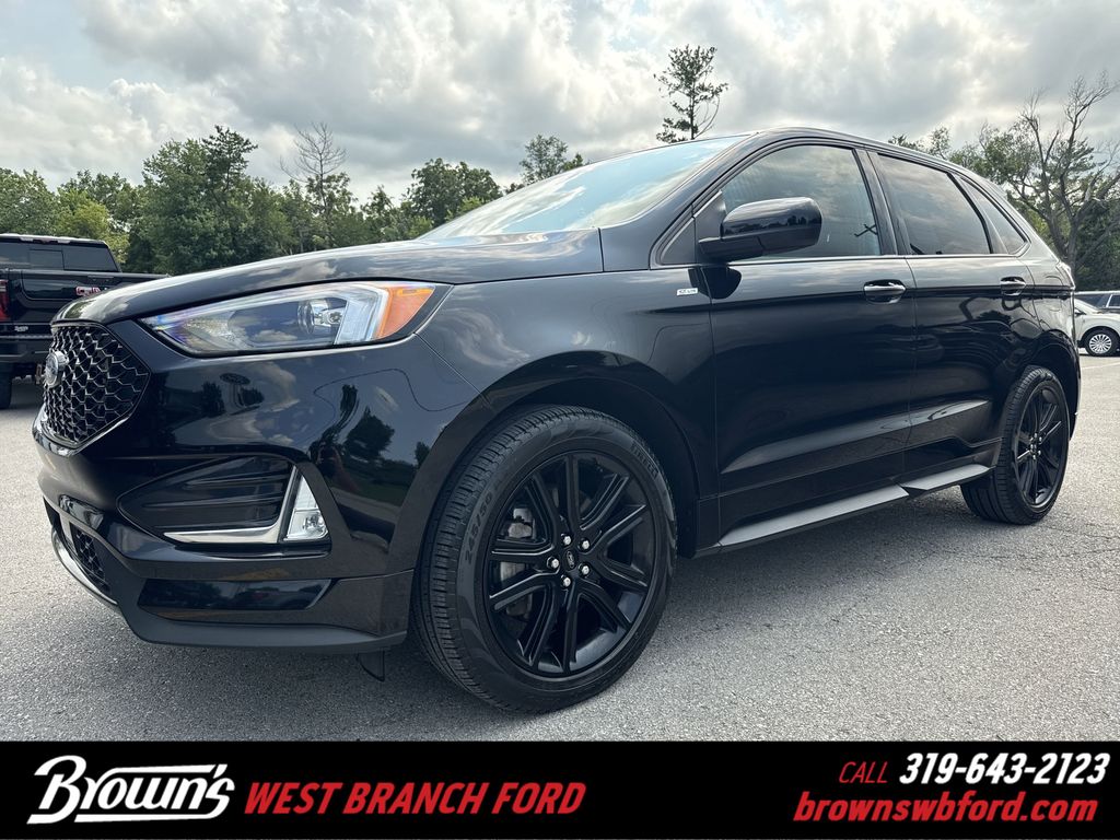 2024 Ford Edge ST-Line's photo