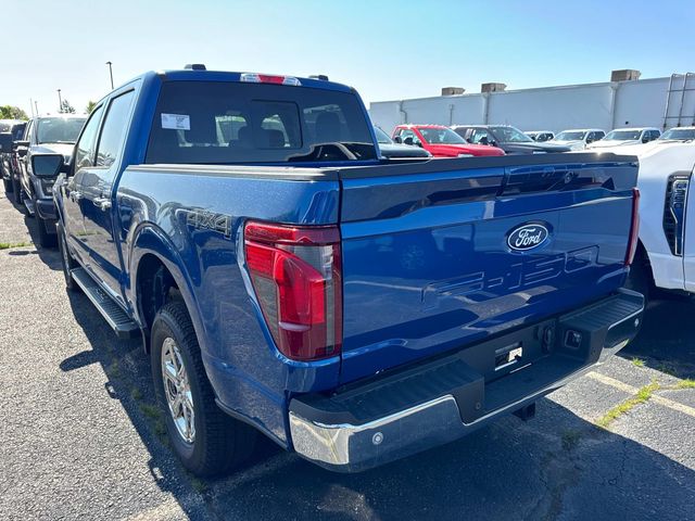 2025 Ford F-150 XLT photo 2