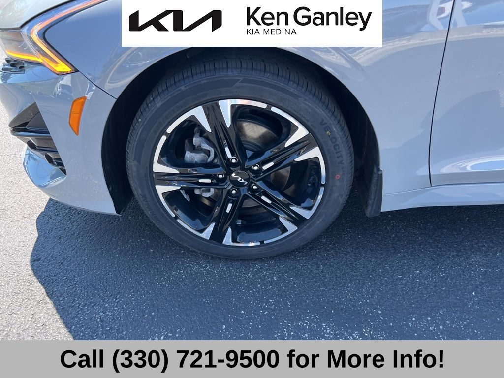 2023 Kia K5 GT-Line photo 16