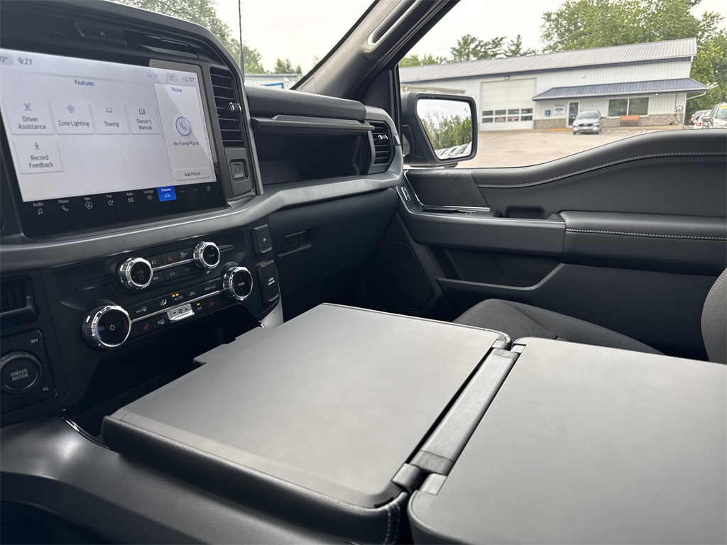 2025 Ford F-150 XLT photo 32