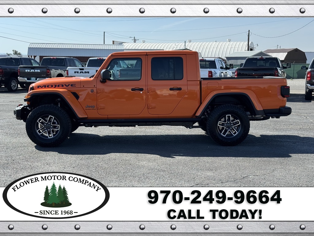 2025 Jeep Gladiator Mojave photo 4