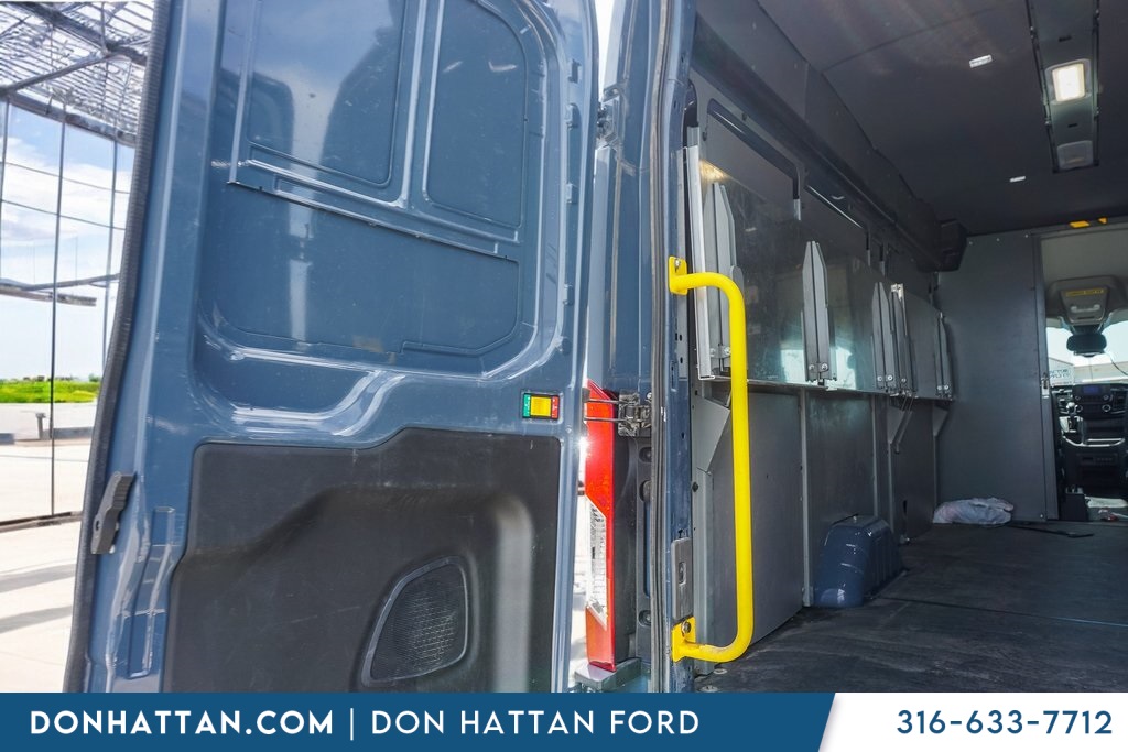 2020 Ford Transit photo 27