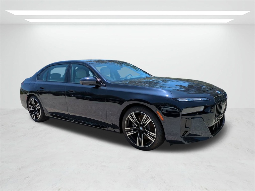 New 2025 Carbon Black Metallic BMW 760i xDrive image 2