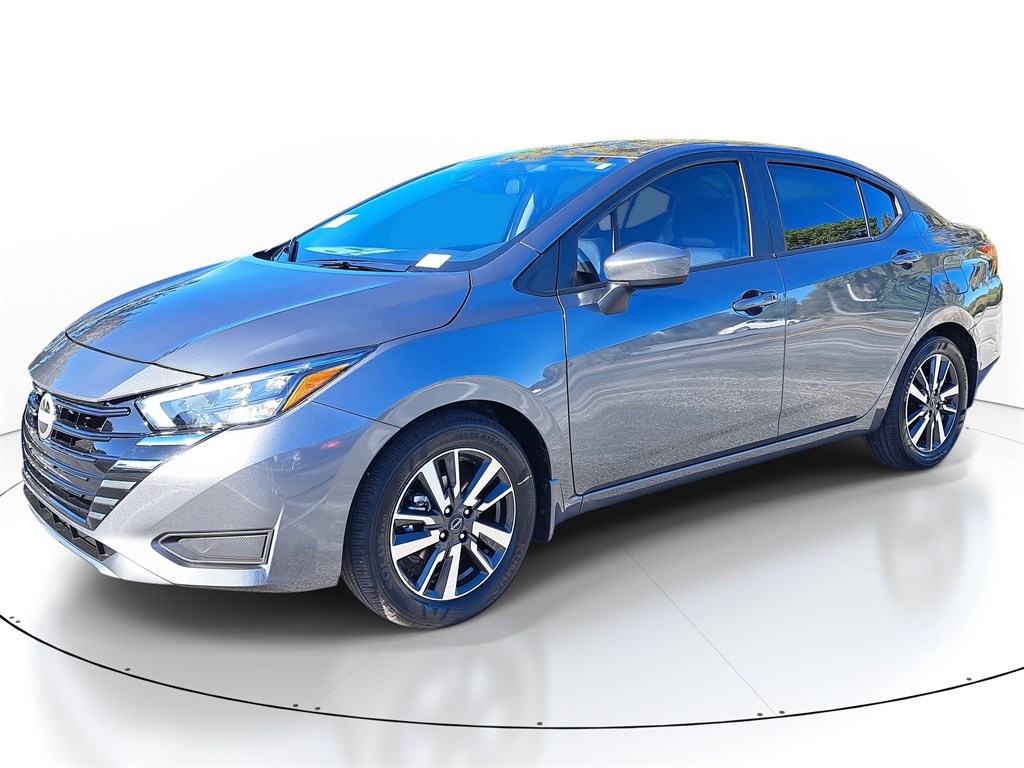 2025 Nissan Versa 1.6 SV photo 4